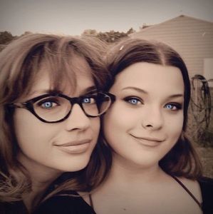 Meet your Posher, Jenn